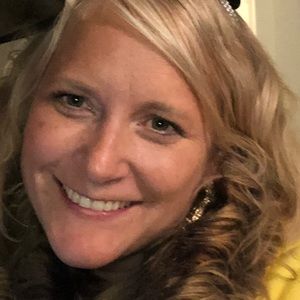 Meet your Posher, Holly